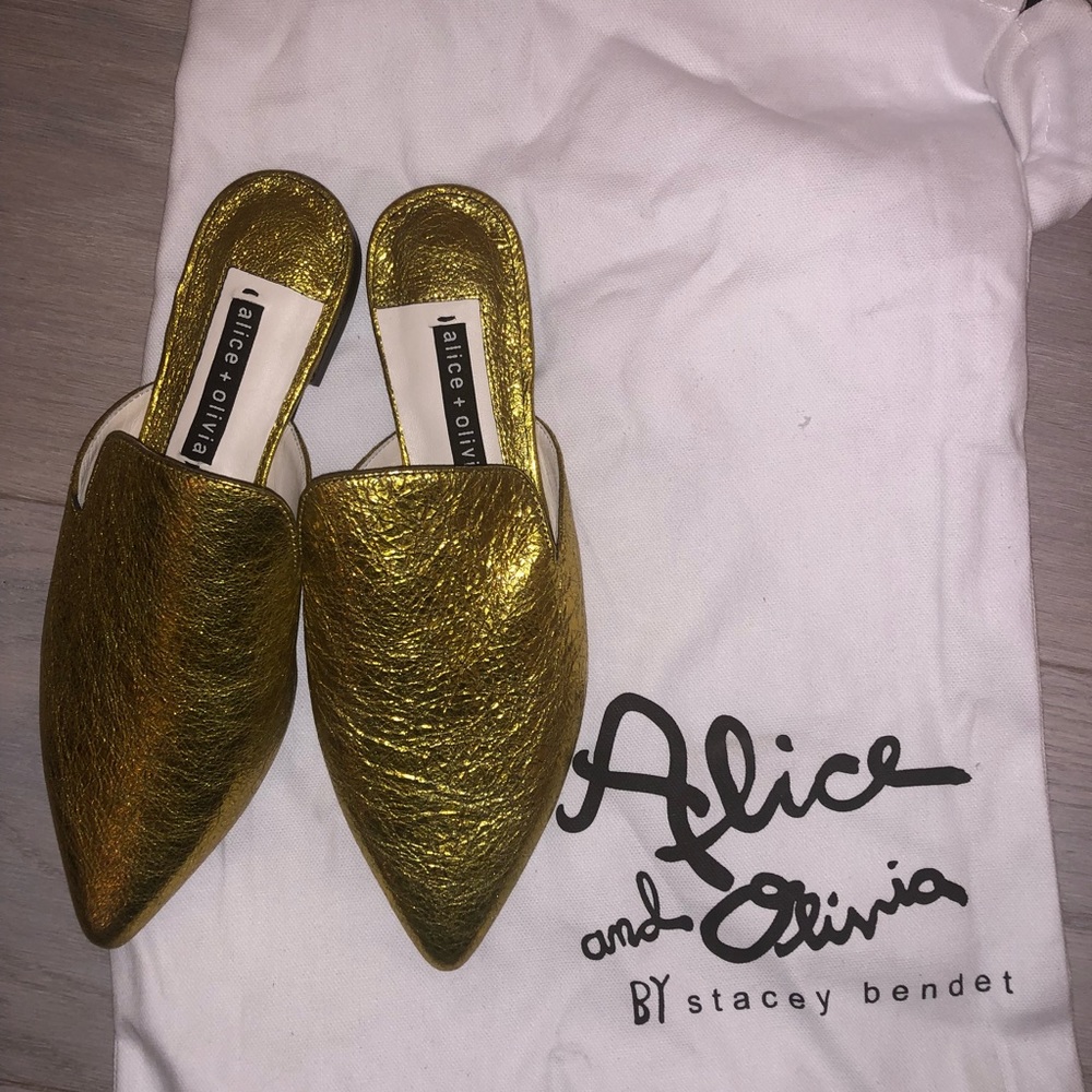 Alice and Olivia mules